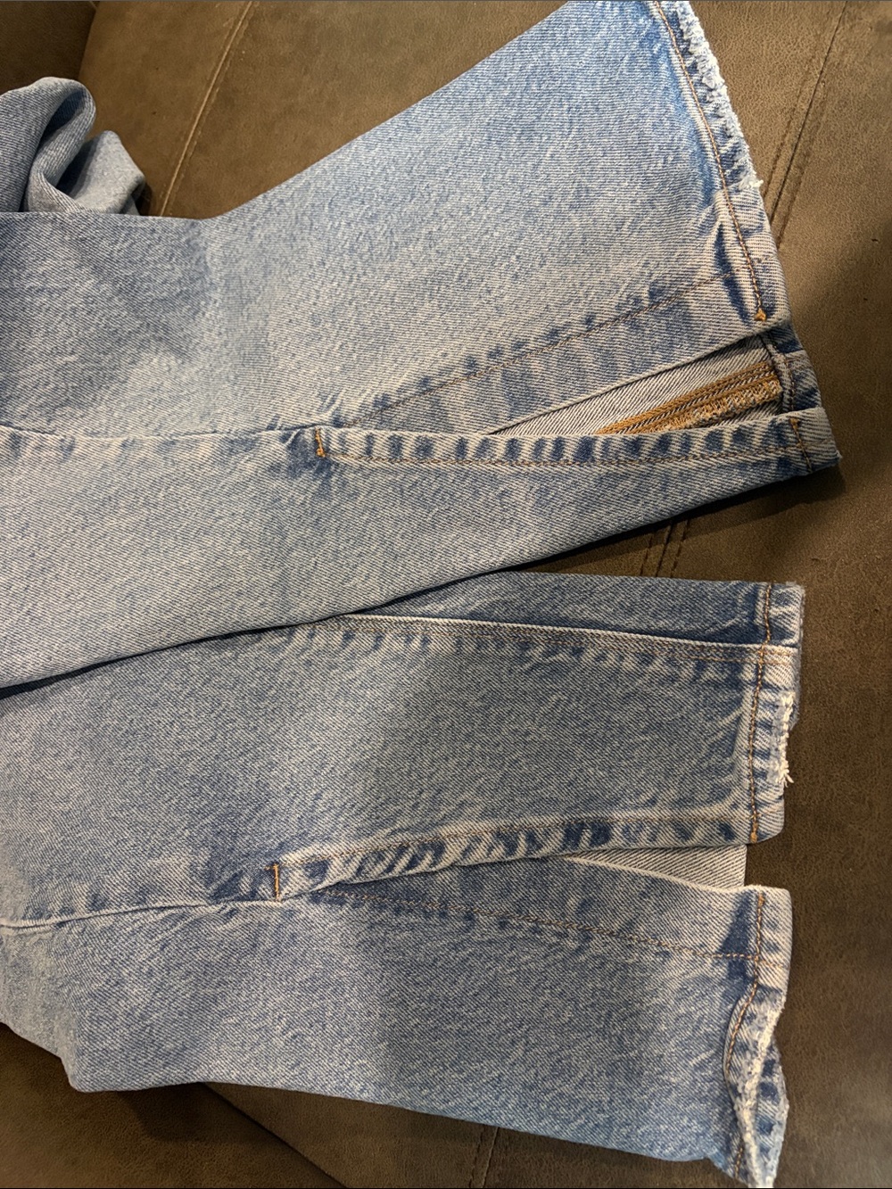 American Eagle Outfitters Light Blue stretch 90s boot cut size 2 Length 32”